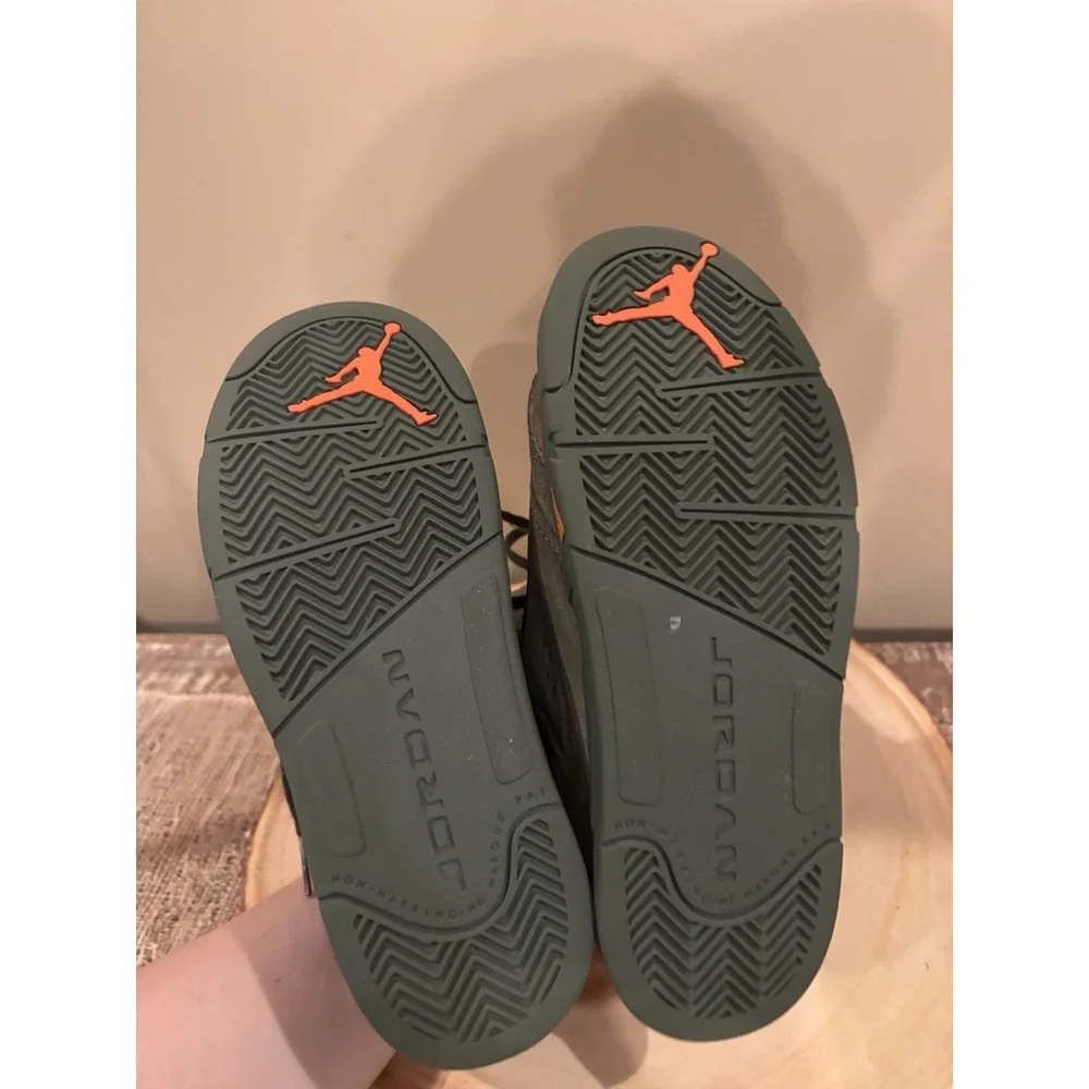 Jordan 5 Retro LS Olive‎ UNDFTD 2006 Sz 2Y
